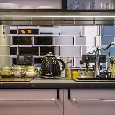 Lägenhet Wysoki Poziom